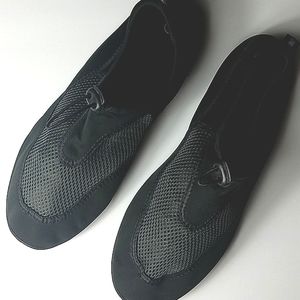 Fashion Beach shoes, Men's black bch shoes, size L